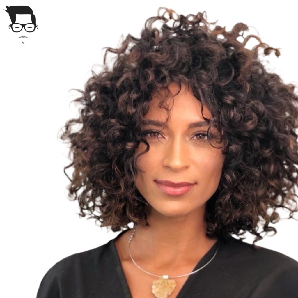 corte de cabelo médio cacheado